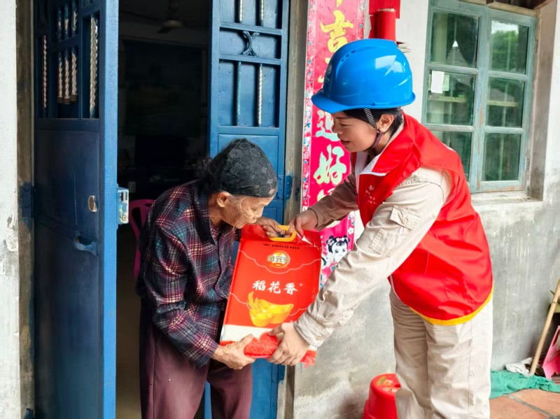 国网诏安县供电公司：重阳电暖情台 情系孤寡老人